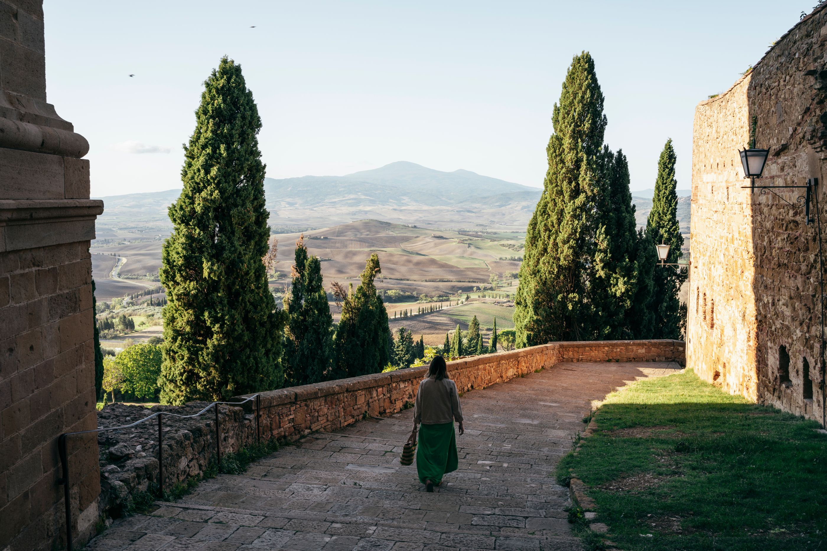Tuscan countryside in Italy - one of Expedia's 2026 Set-Jetting Destinations