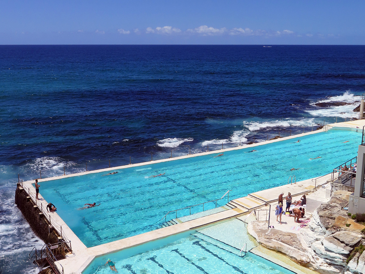 Bondi tsunami videos